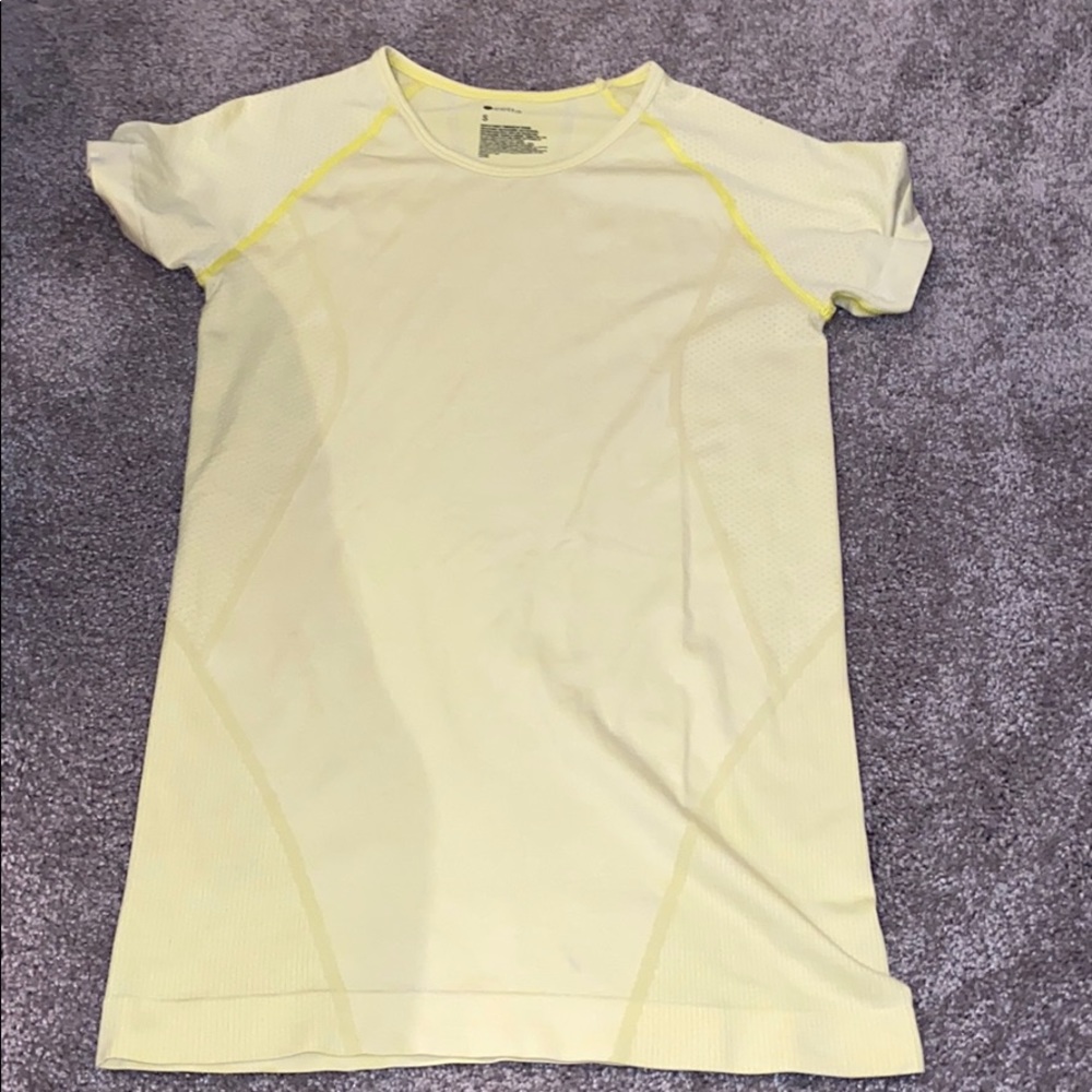 athletic shirt